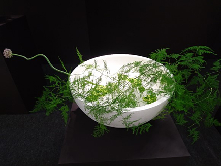 旭化成と草月が草月いけばな展でコラボ！